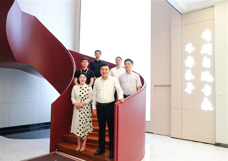 热烈欢迎省委统战部张部长一行莅临365WMSPORTS家居股份有限公司指导工作！